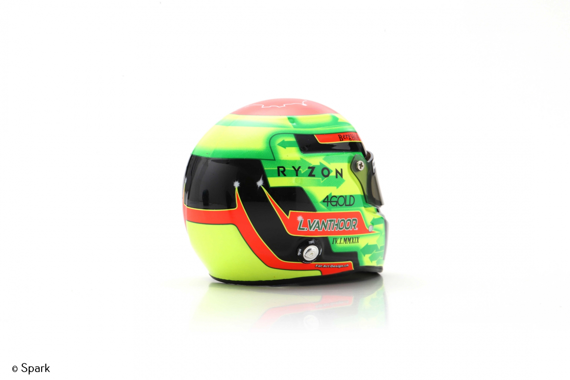 Les casques 1/5 de Marciello et Vanthoor à la vente chez Spark